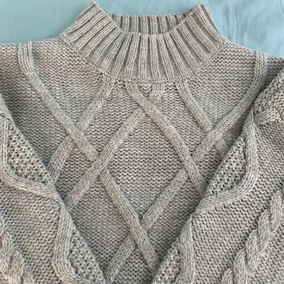 NWOT - Gap Womens Cable Knit Mockneck Sweater - Picture 4 of 6